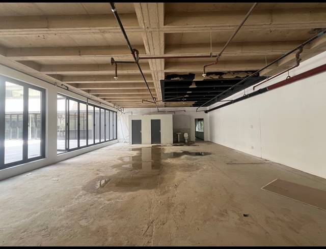 400M² RESTAURANT TO LET IN ROSEBANK